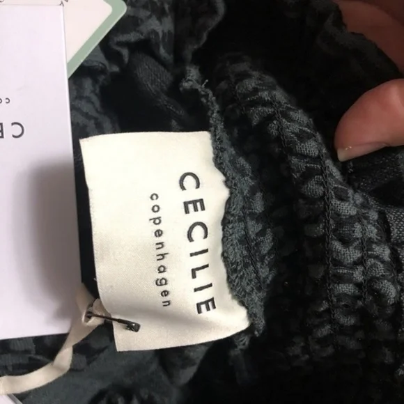 NEW CECILE COPENHAGEN sz 2 CROP One Shoulder Ruffle - Picture 5 of 8